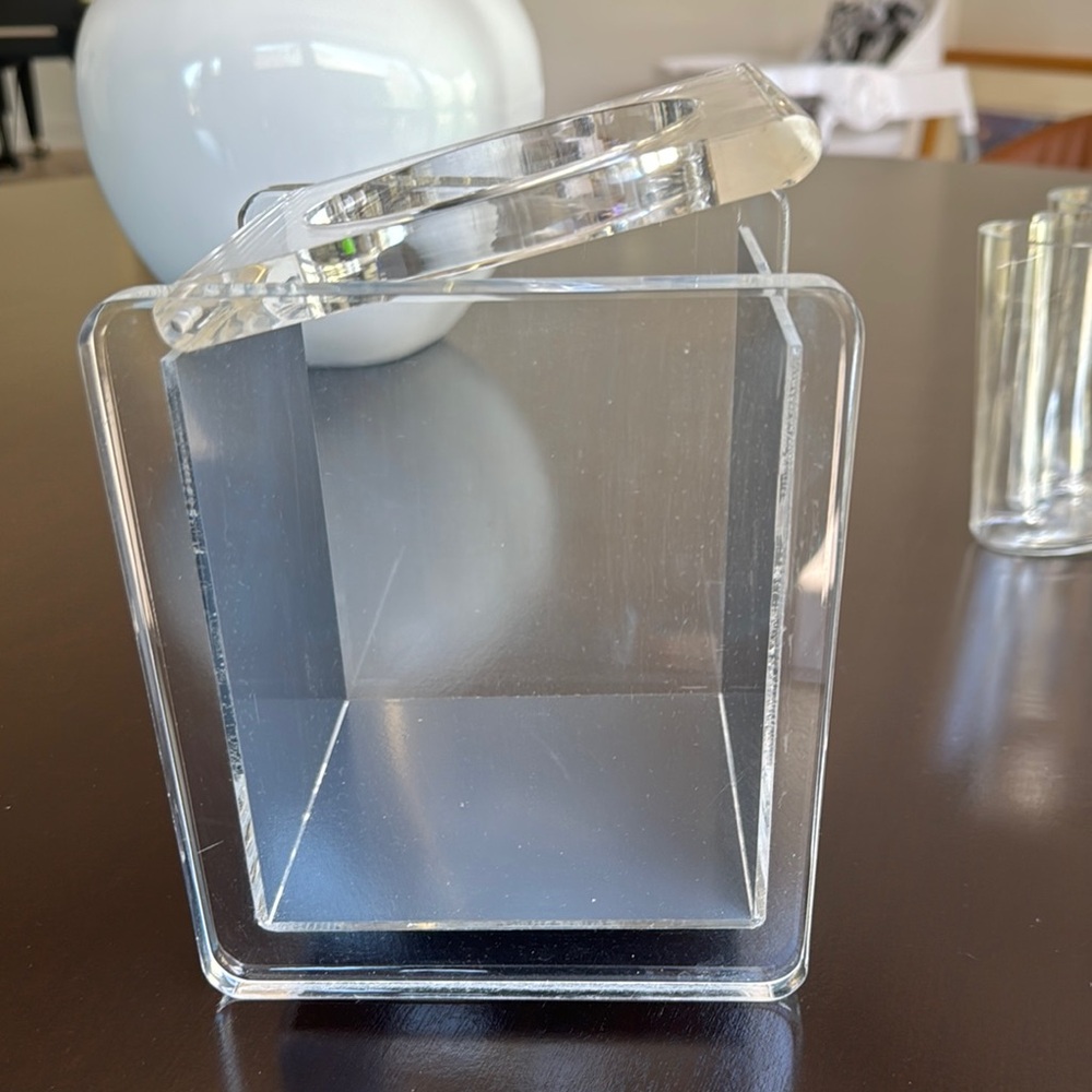 Lucite Mirror Cube Tissue Holder - Picture 7 of 9